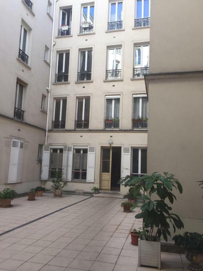 Cosy Rare 2 Bedroom Apartment Around A Private Garden Neuilly-sur-Seine Exterior photo
